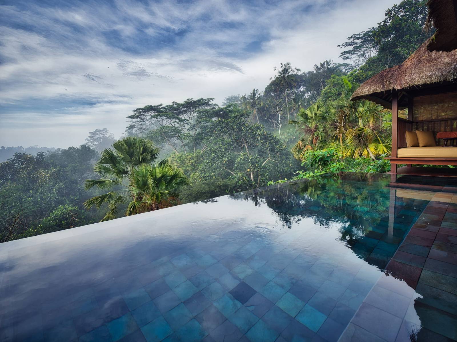  Infinity pool